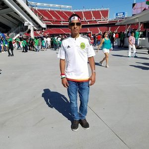 Meet your Posher, Jose